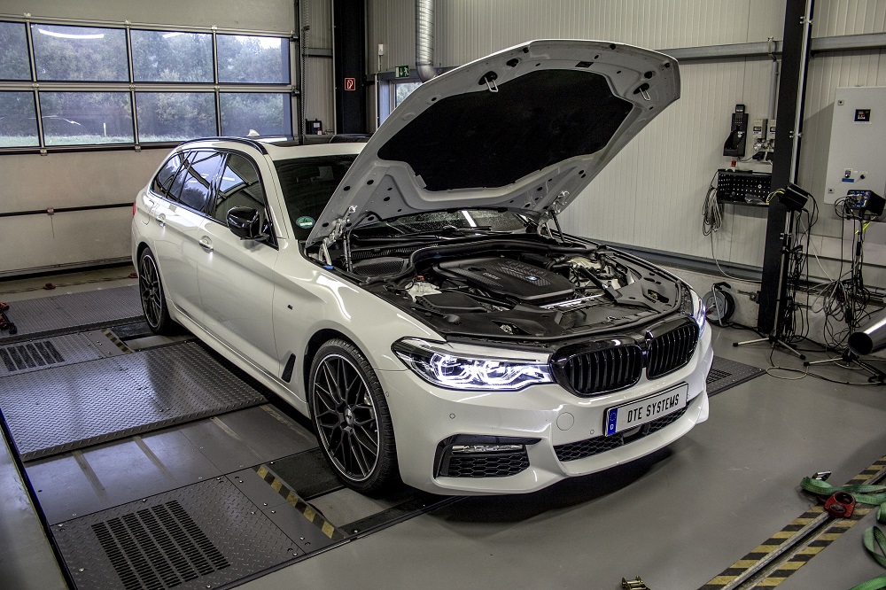 BMW 5 (G31): 530d takmer 300 koní pre bavorský kombík